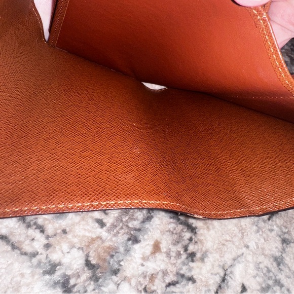 Louis Vuitton Monogram Alexandra Wallet EUC - Picture 9 of 15